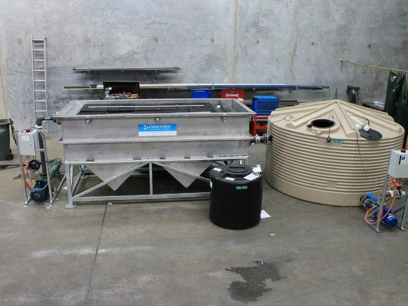 Cleanawater Oil Water Separator for heavy vehicle equipment wash bays