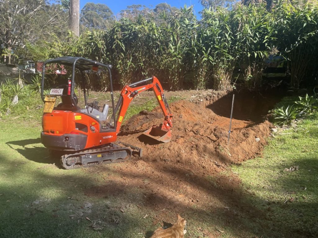 Excavator Hire Coffs Harbour. Mini Excavator Dry Wet Hire